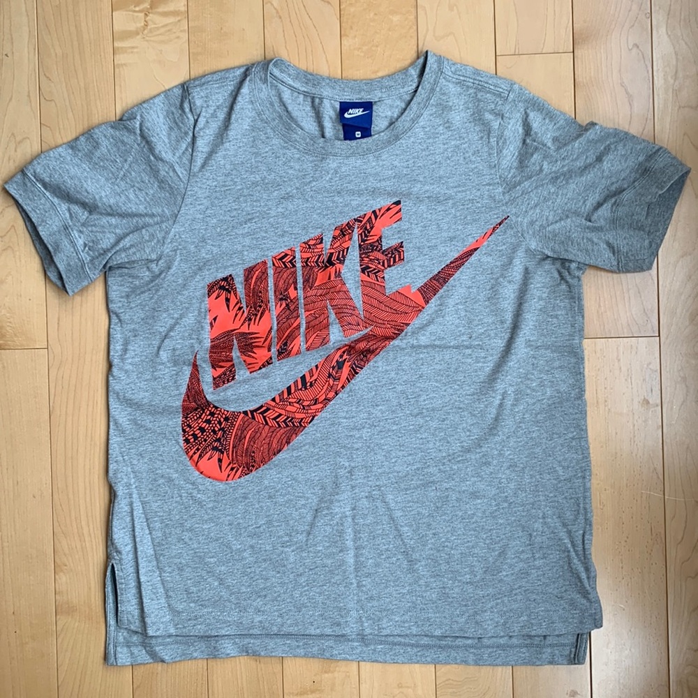Nike T-shirt